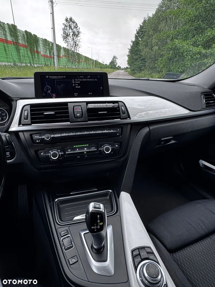 BMW Seria 3 318d - 23
