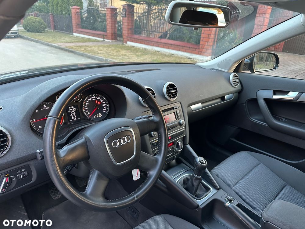 Audi A3 Sportback 1.6 TDI DPF Attraction - 18