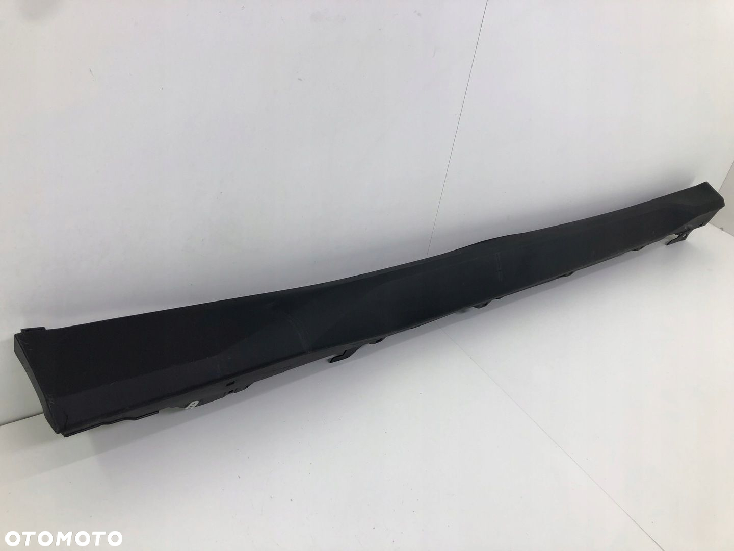 BMW X1 U11 PRAWA NAKŁADKA LISTWA PROGOWA 9883554 - 2