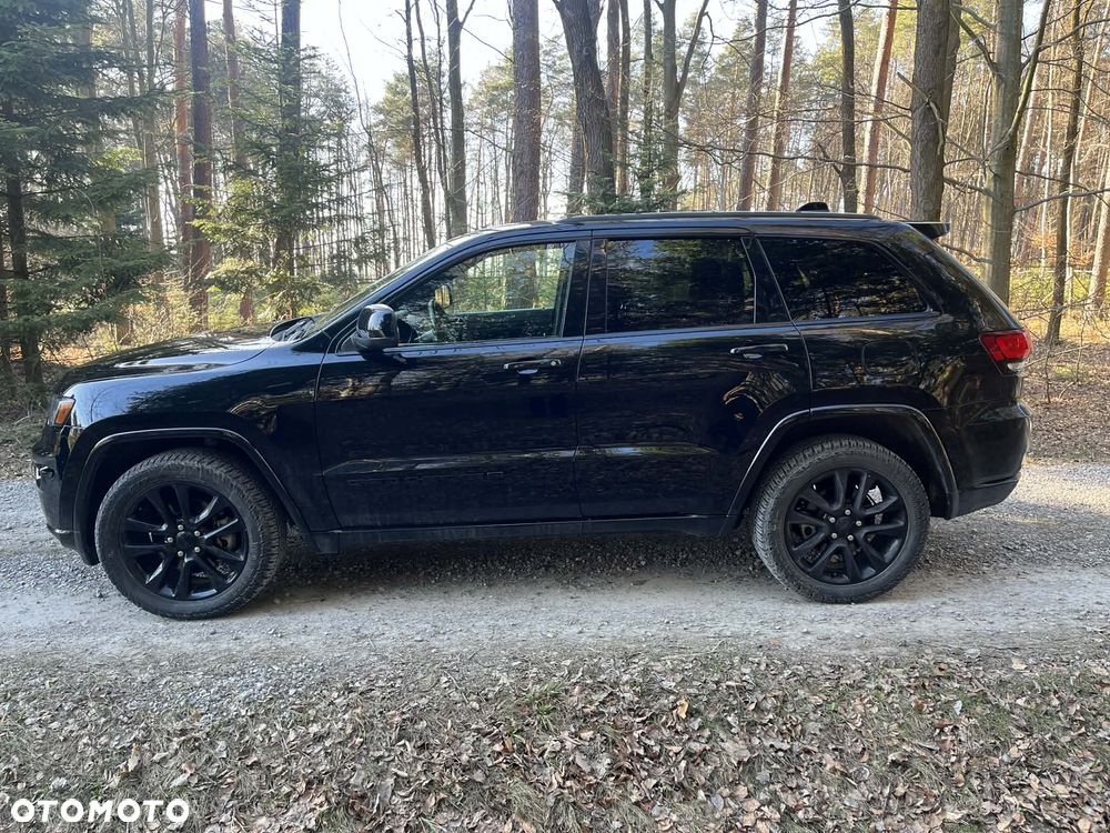 Jeep Grand Cherokee - 8