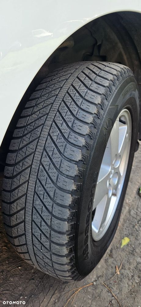 Mitsubishi Outlander - 29