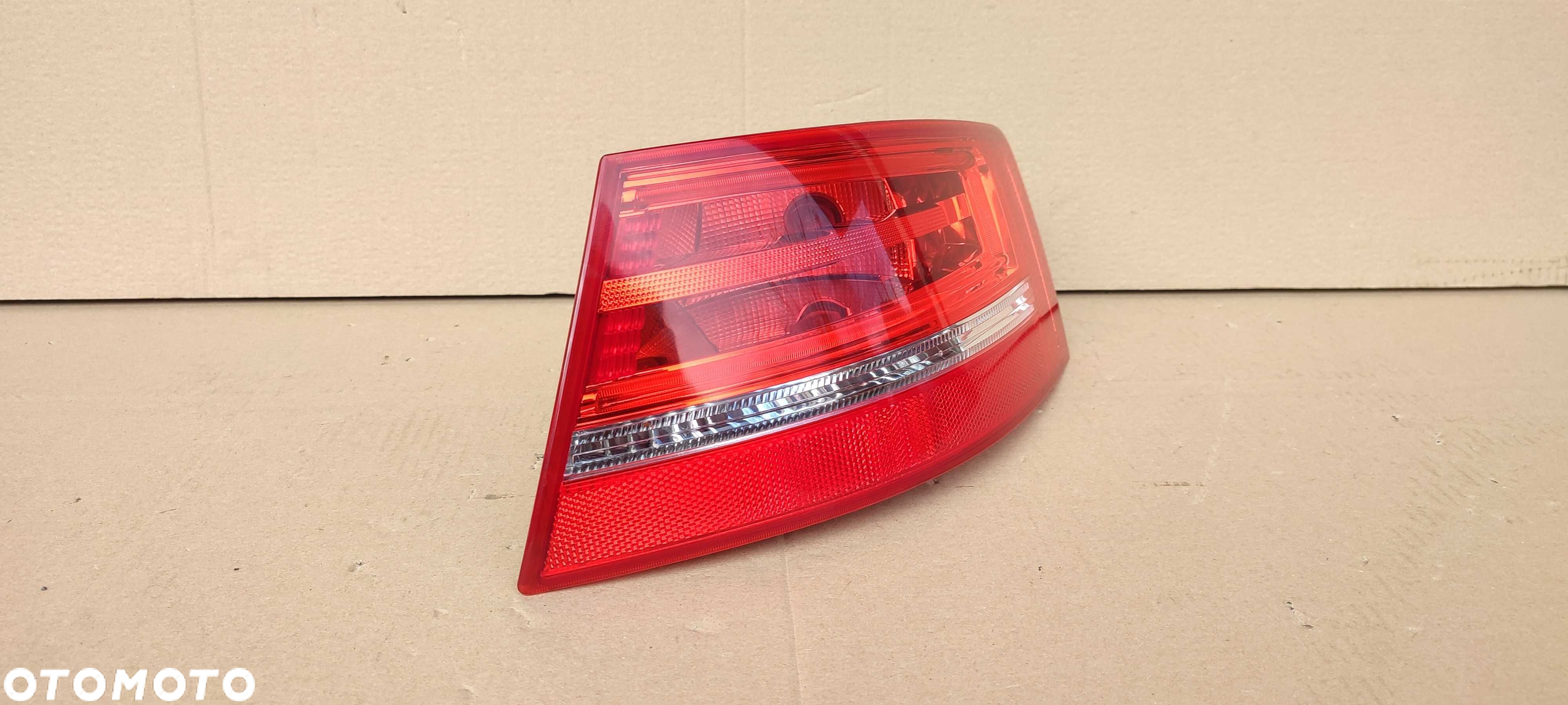 AUDI A3 8P 8P7 cabrio lampa prawa tył tylna w błotnik idealna oryg EU - 2