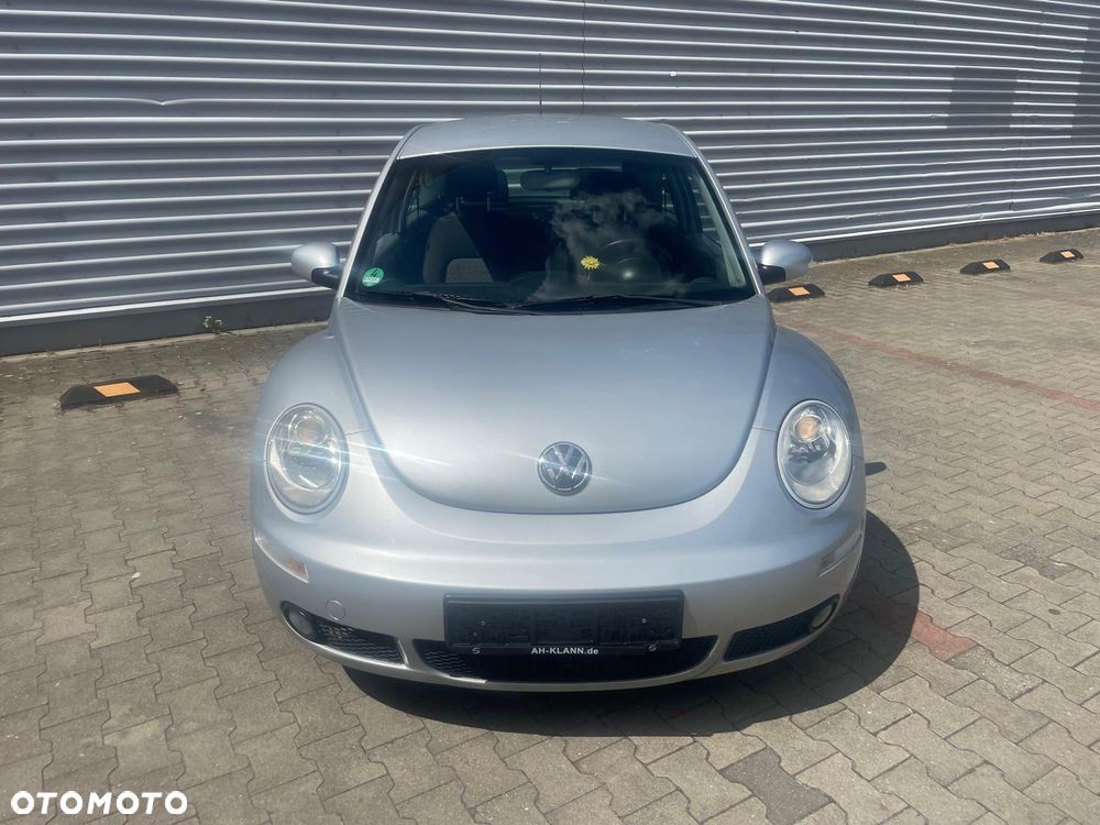 Volkswagen New Beetle - 3