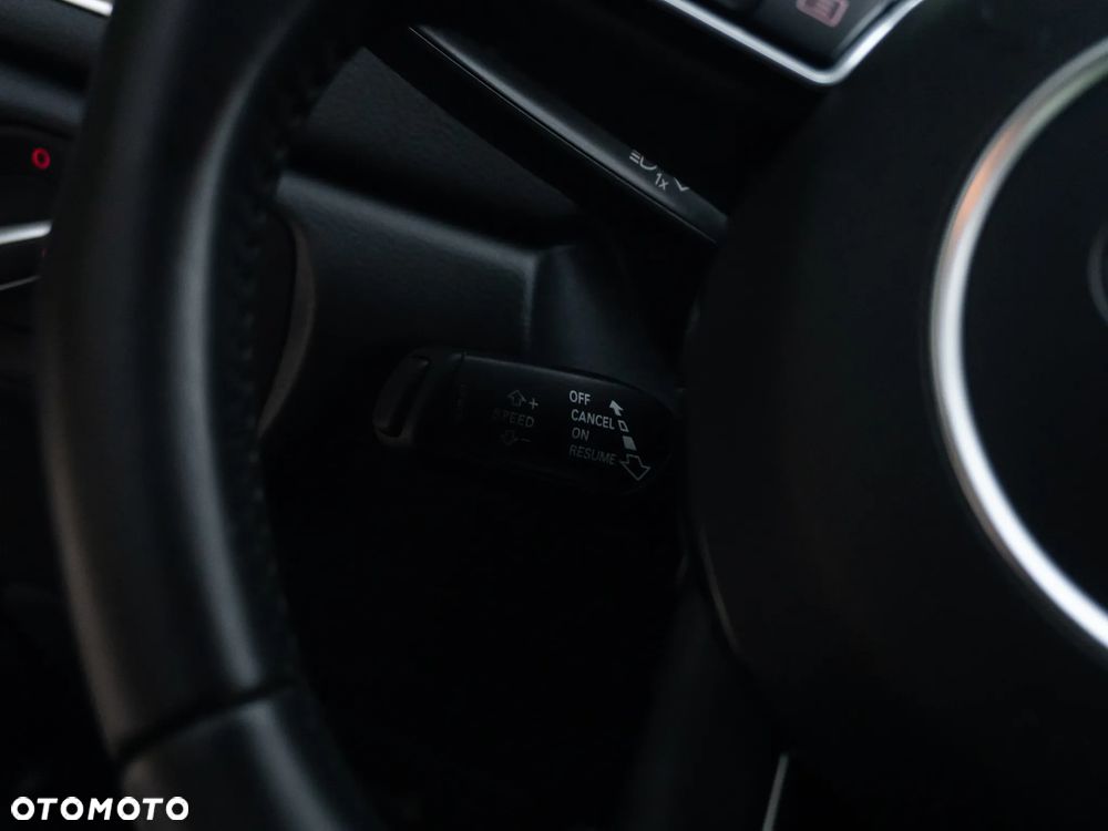 Audi Q3 2.0 TDI Sport - 12