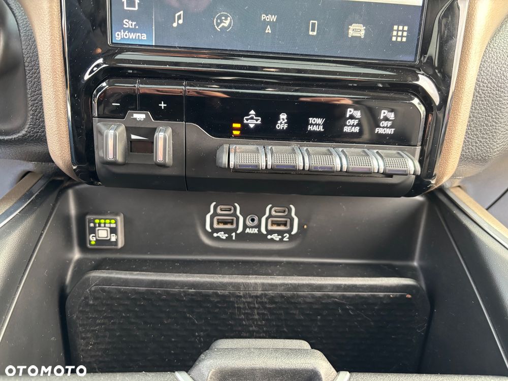 RAM 1500 Quad Cab Laramie - 34