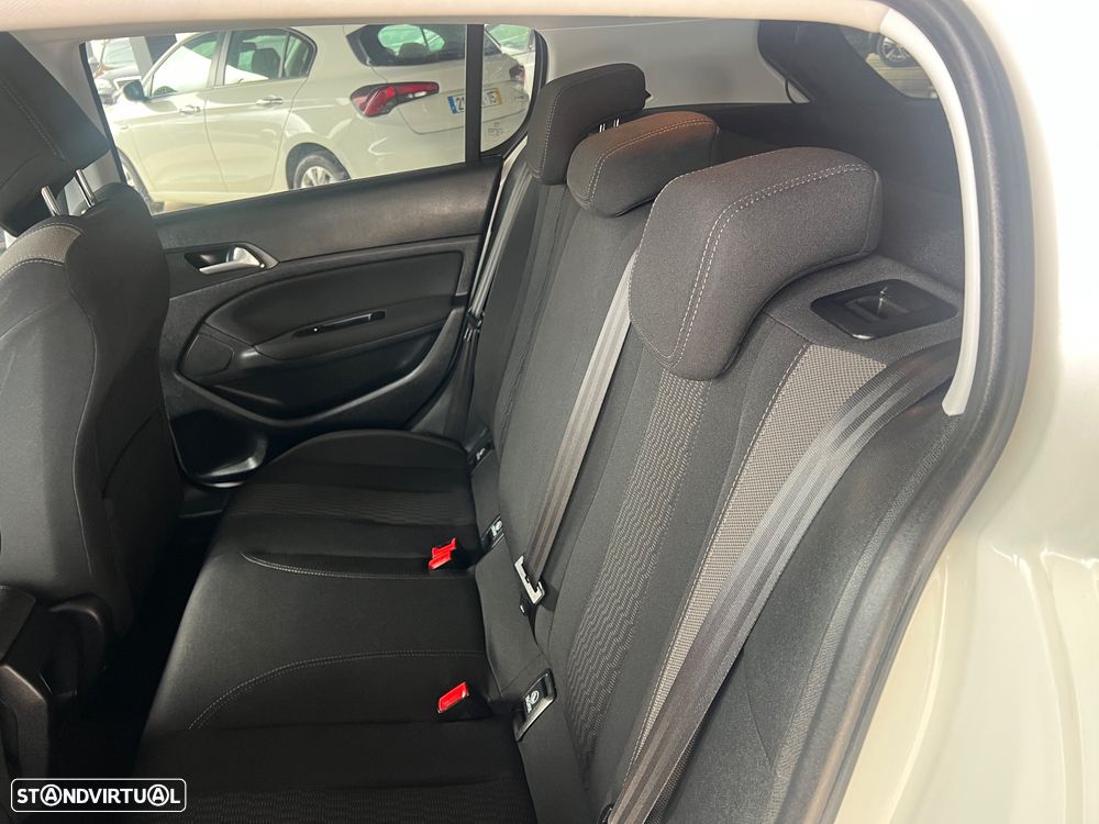 Peugeot 308 PureTech 110 Stop & Start Style - 15