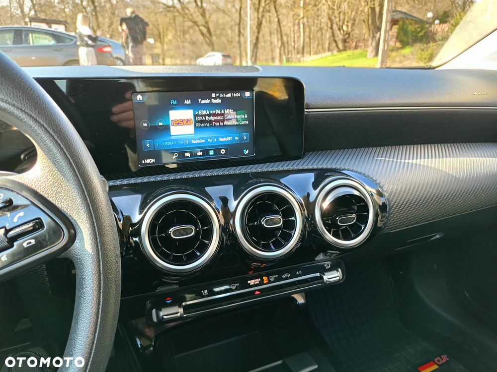 Mercedes-Benz CLA 200 7G-DCT - 29