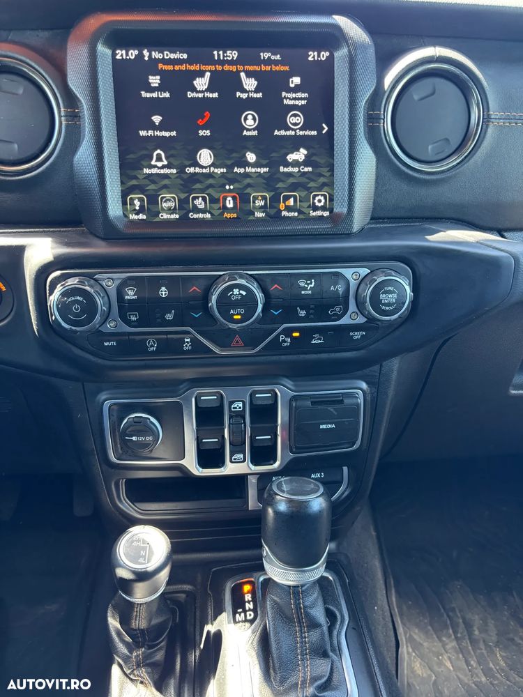Jeep Wrangler - 12