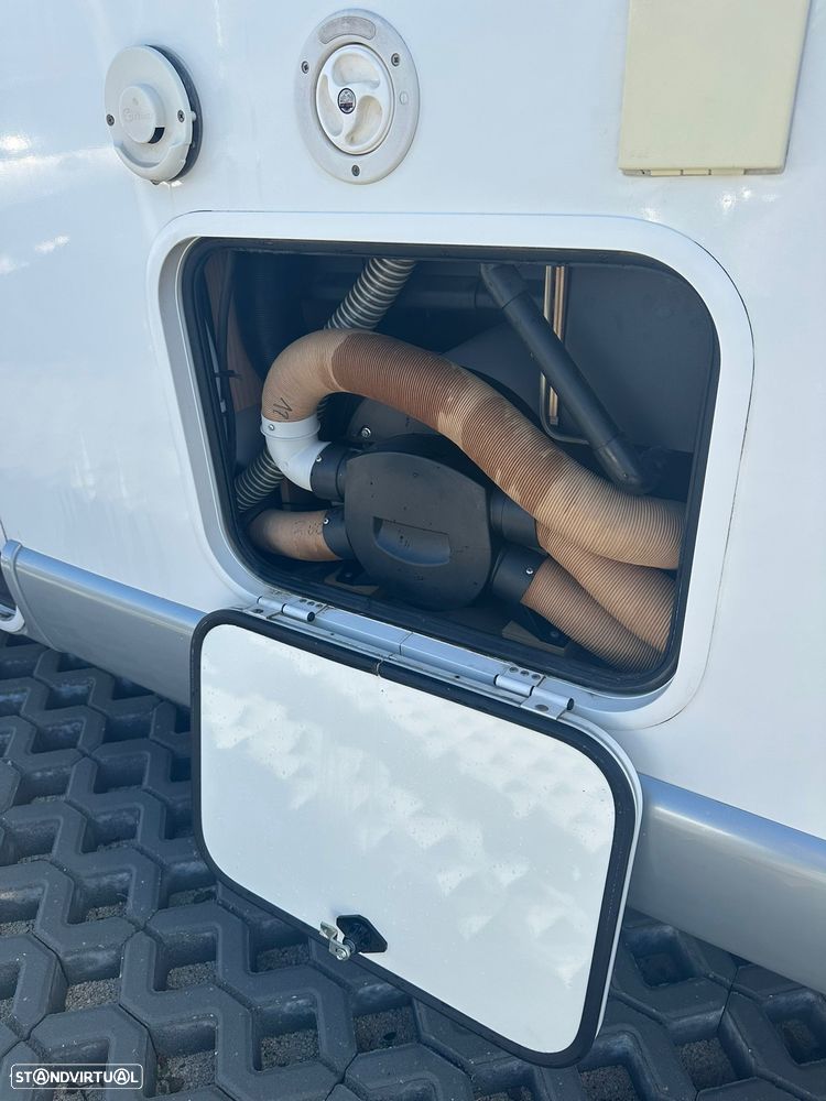 Rapido Serie 6F 691 cama central - 33