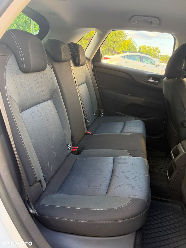 Citroën C4 1.6 HDi Attraction - 10