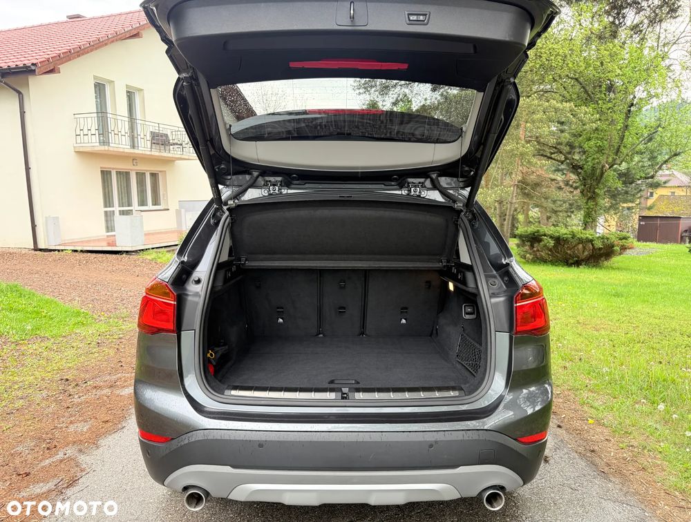 BMW X1 xDrive18d xLine - 34