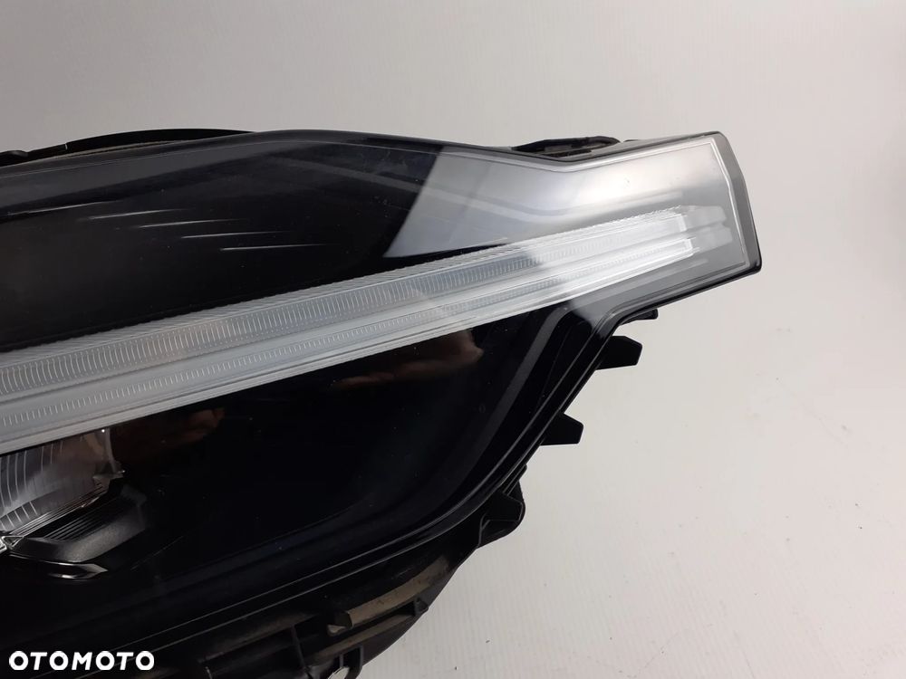 Lampa prawa Full LED Volvo XC60 II 22-25r.32338977 - 3