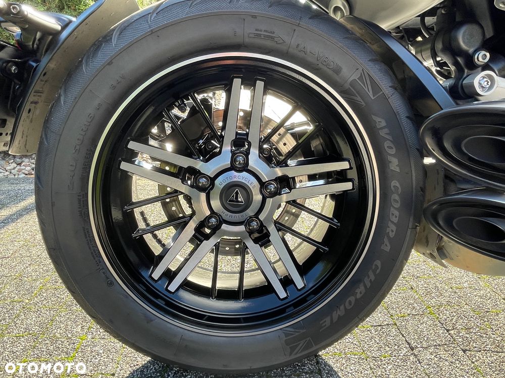 Triumph Rocket - 5
