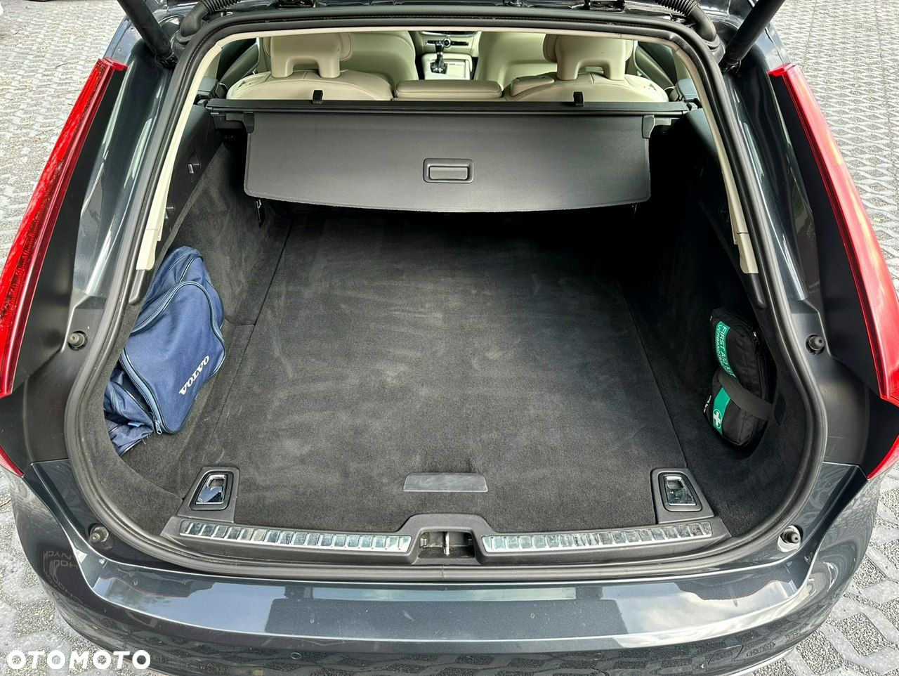 Volvo V90 D5 AWD Momentum - 11