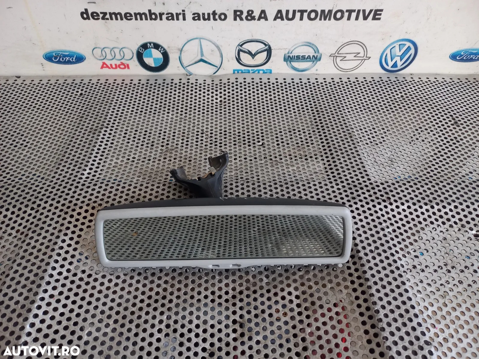 Oglinda Retrovizorie Parbriz Vw Passat B7 An 2011-2012-2013-2014-2015 - Dezmembrari Arad - 2