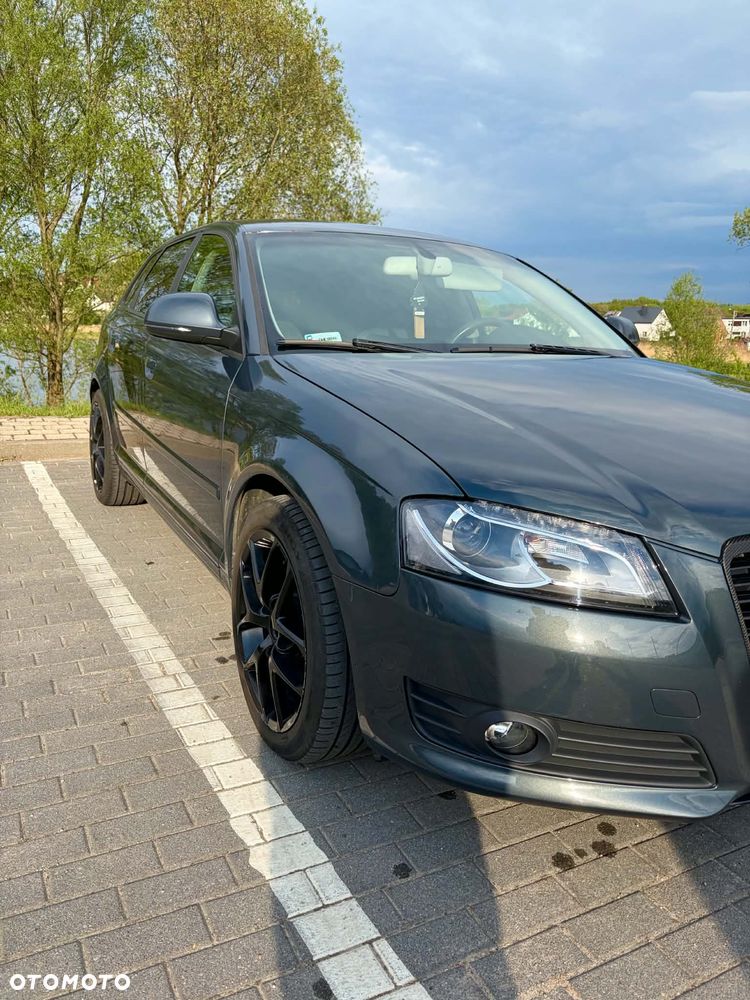 Audi A3 Sportback 1.6 TDI DPF Attraction - 2