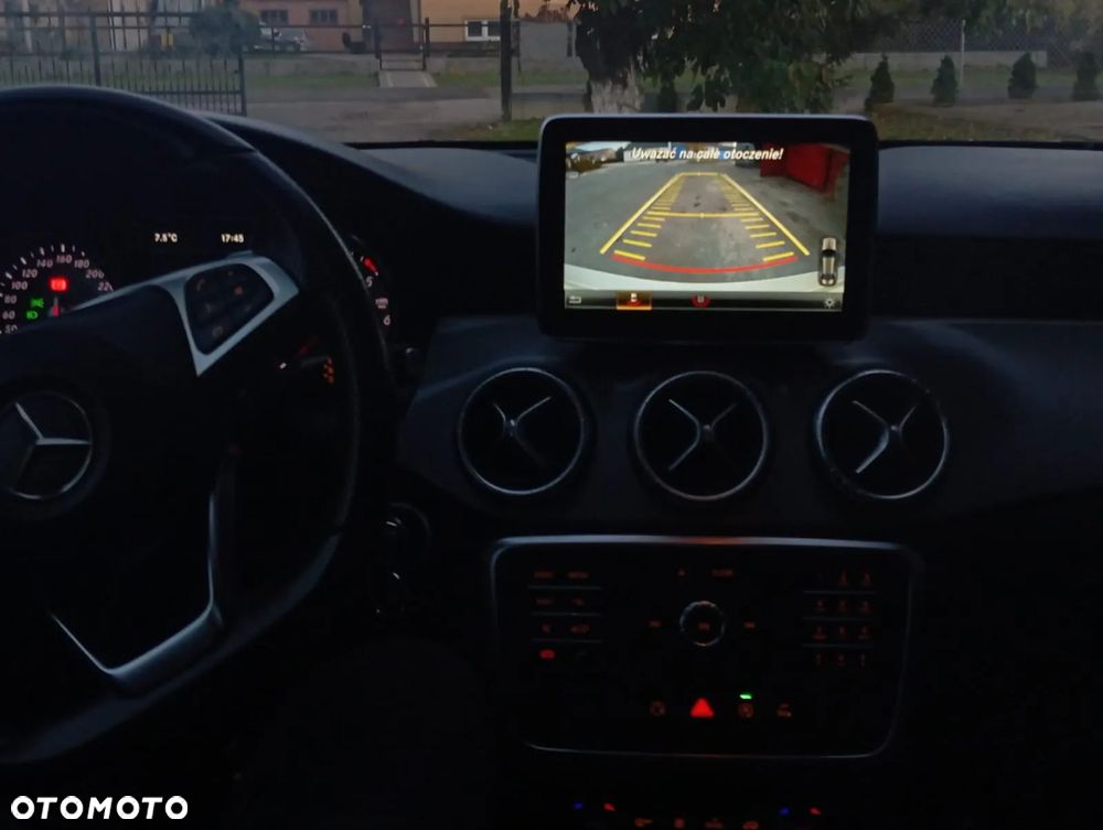 Mercedes-Benz CLA ver-180-d-shooting-brake-7g--dct - 17