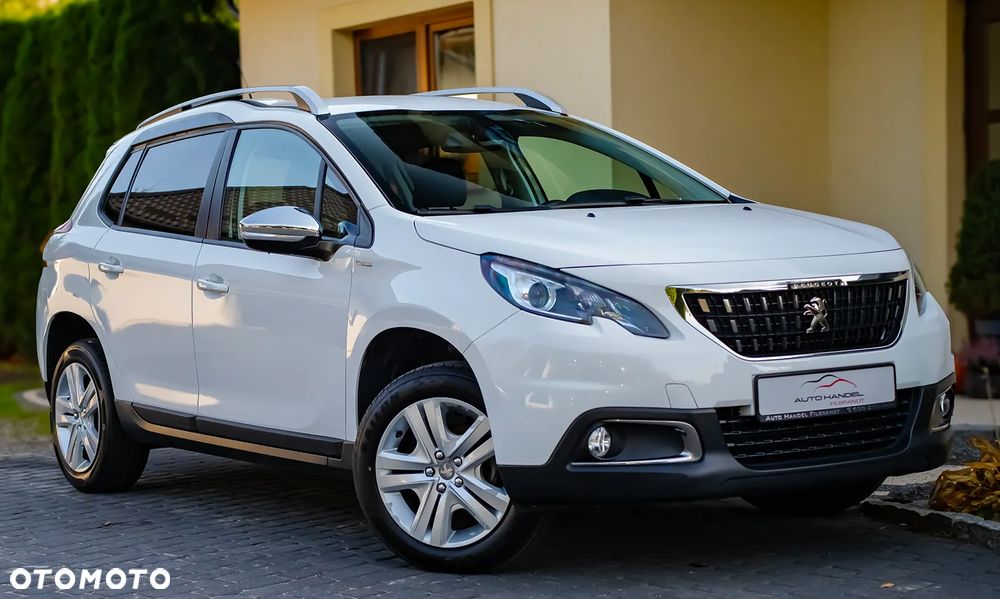 Peugeot 2008 1.2 Pure Tech Style EU6 - 4