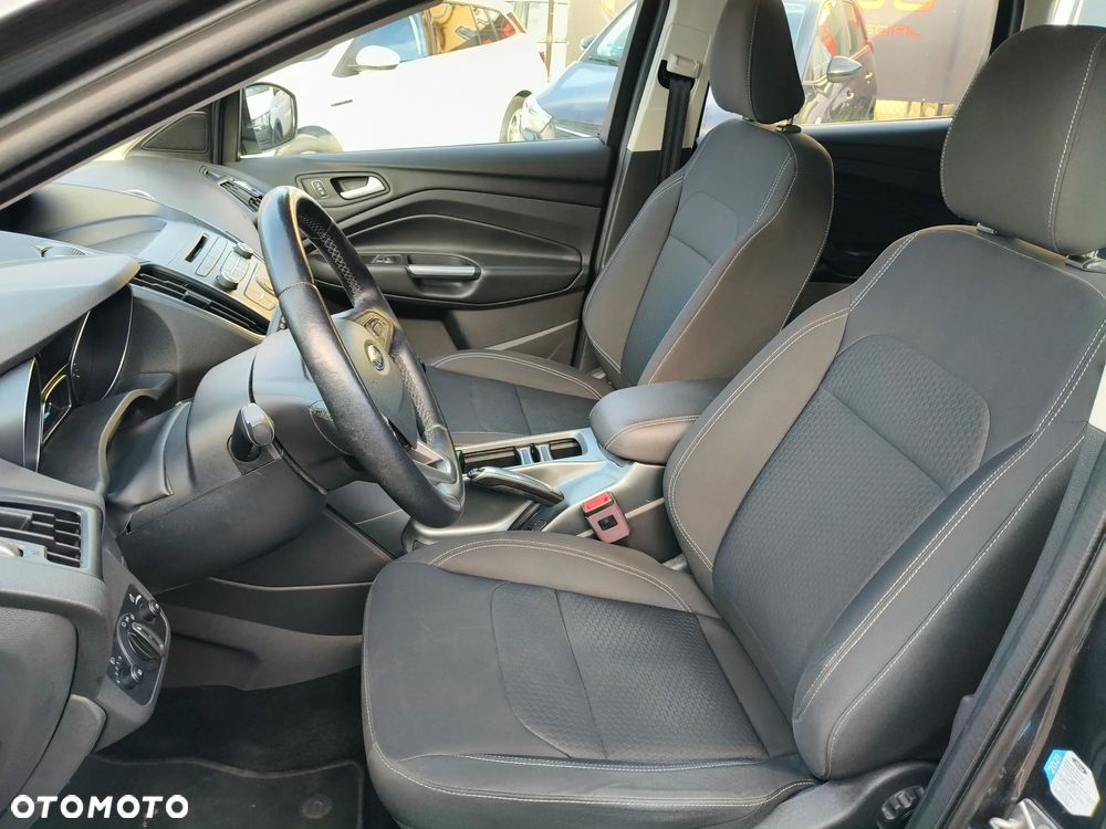 Ford Kuga - 27