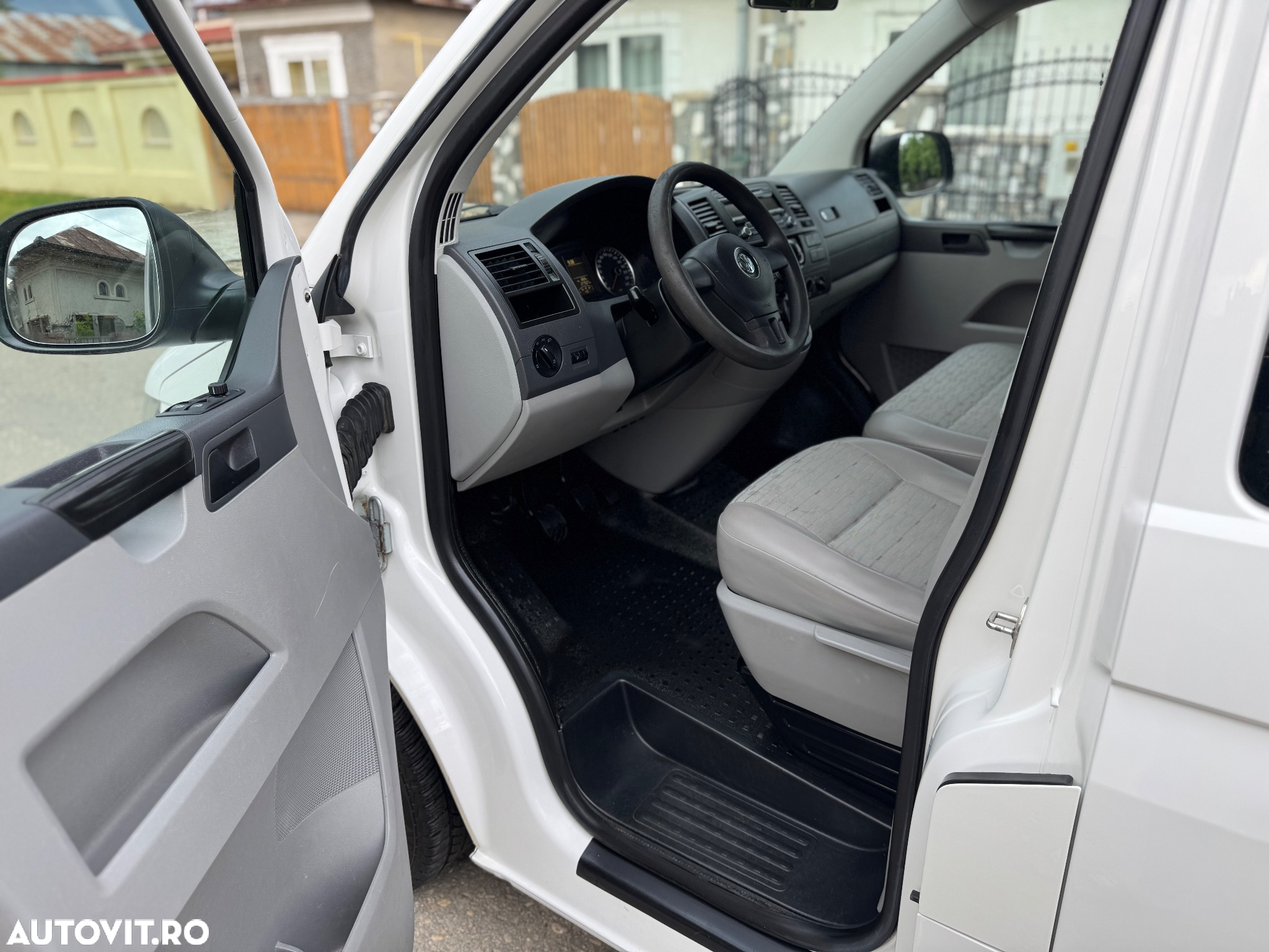 Volkswagen Transporter - 5