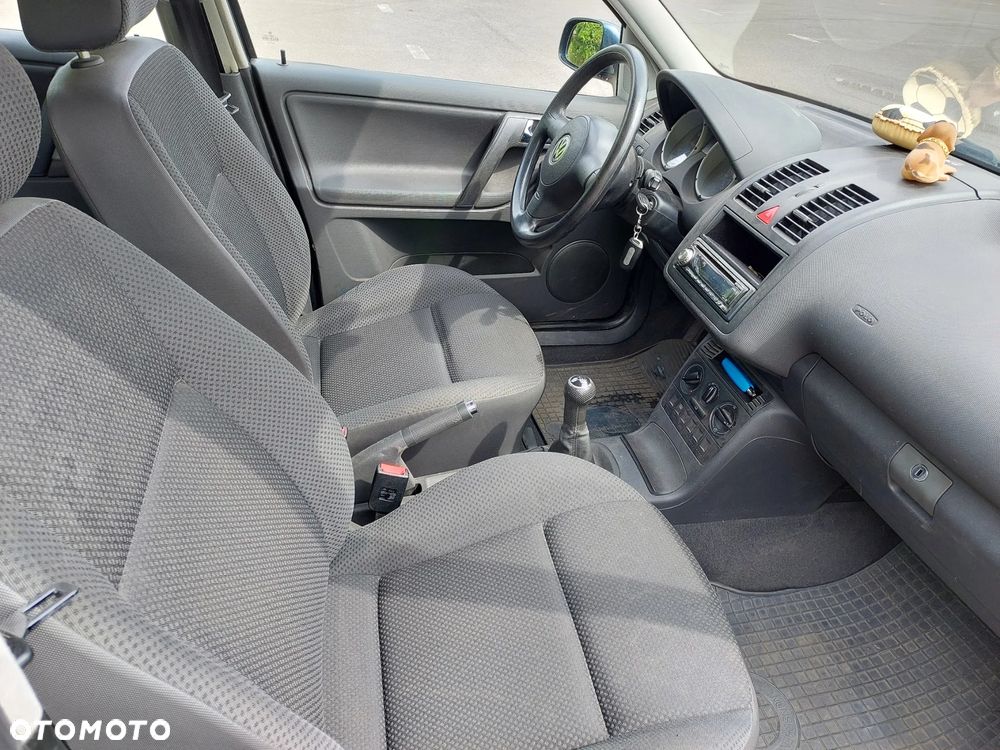 Volkswagen Polo 1.4 Basis - 11