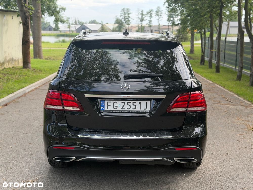 Mercedes-Benz GLE 350 d 4-Matic - 4