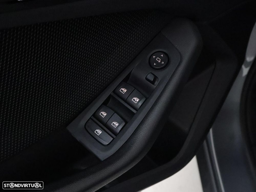 BMW 116 i Advantage - 12