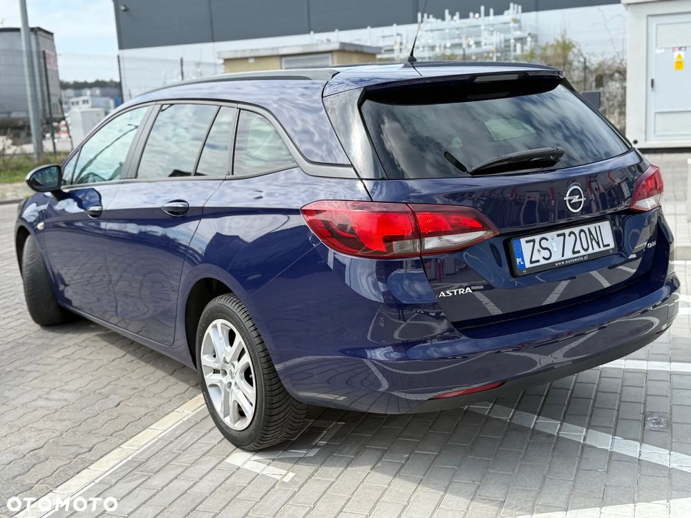 Opel Astra 1.6 CDTI Executive - 6