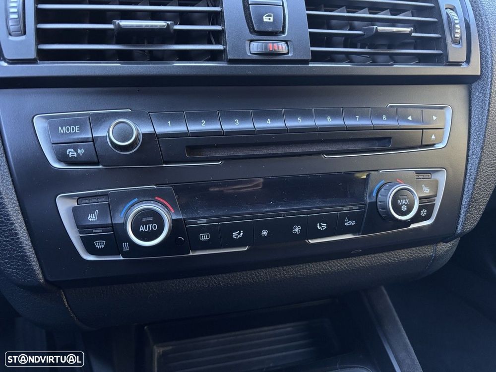 BMW 125 d Pack M - 16