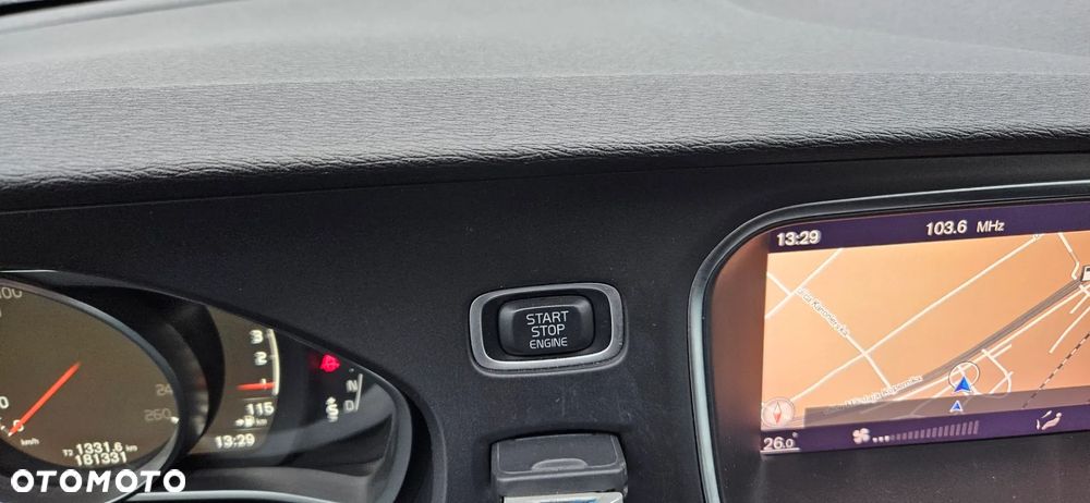 Volvo V40 D2 Geartronic - 33