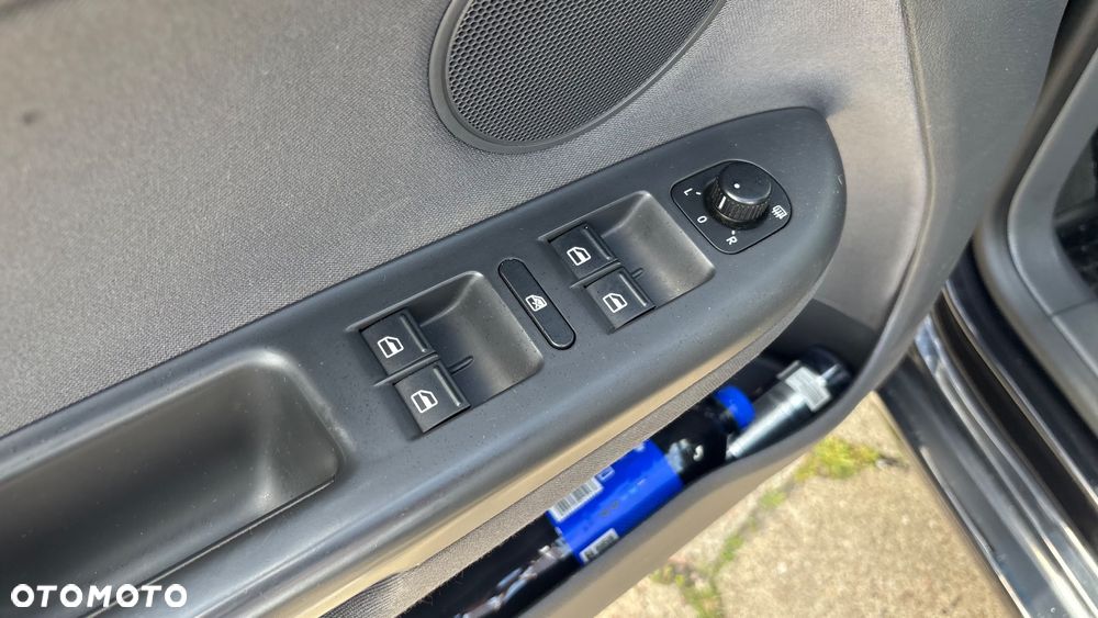 Volkswagen Golf Plus 1.4 TSI DSG United - 23