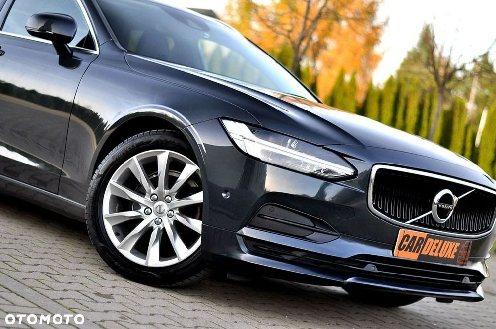 Volvo V90 D3 Momentum Pro - 12