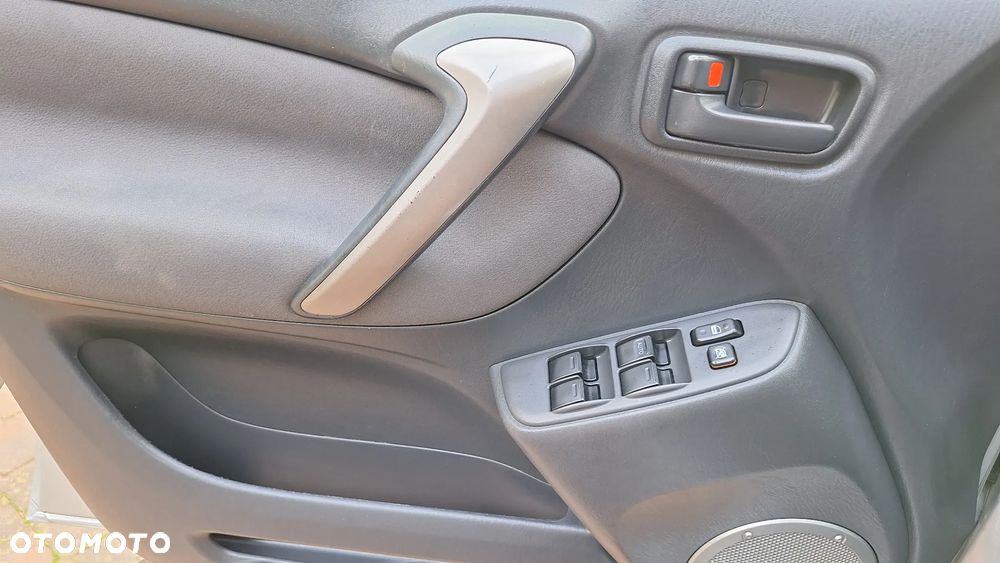 Toyota RAV4 2.0 D-4D Sol - 10