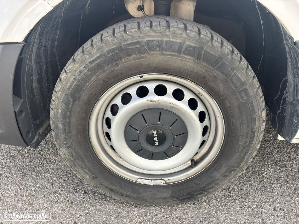 MAN TGE 2.0 TDI 140cv - L3 H3 - AC - CÂMERA - IVA DEDUTÍVEL - 35