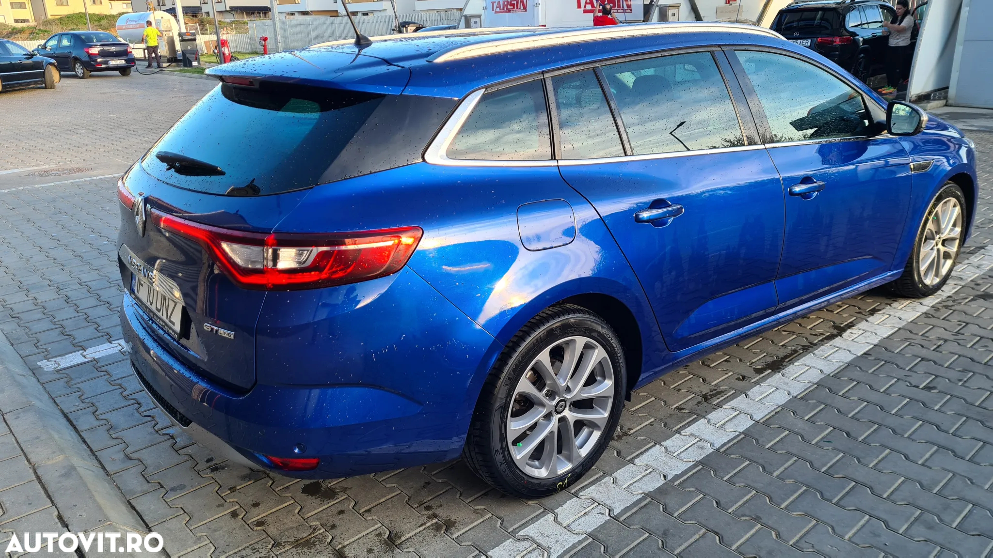 Renault Megane Estate Blue dCI EDC Intens - 11