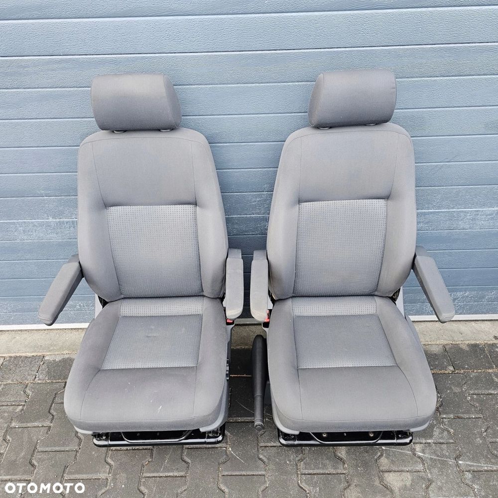 VW T5 T6 CARAVELLE fotel fotele kierowca pasażer podstawa przód ANTRACYT - 2