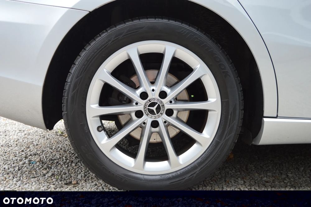 Mercedes-Benz Klasa A 180 d Progressive 7G-DCT - 40