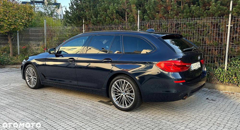BMW Seria 5 520d Sport Line - 7