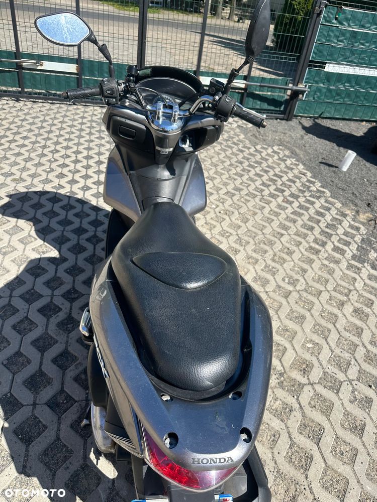 Honda PCX - 7