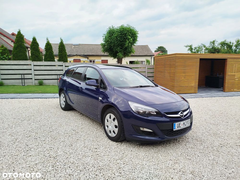 Opel Astra 1.4 Turbo 150 Jahre - 15