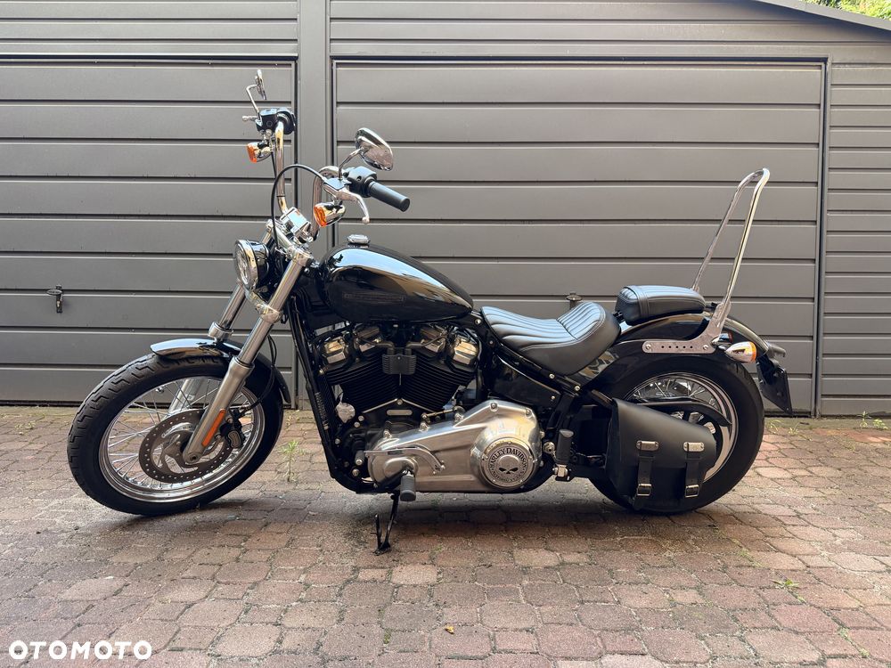 Harley-Davidson Softail Standard - 3