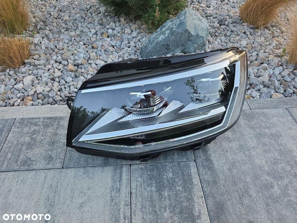 VW T6 7E1 MULTIVAN CARAVELLE Lampa lewa przód Full Led Dynamic 7E1941035A - 2
