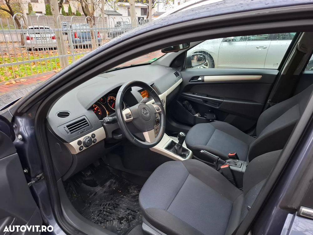 Opel Astra - 11