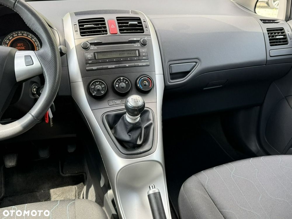 Toyota Auris 1.6 Active - 22