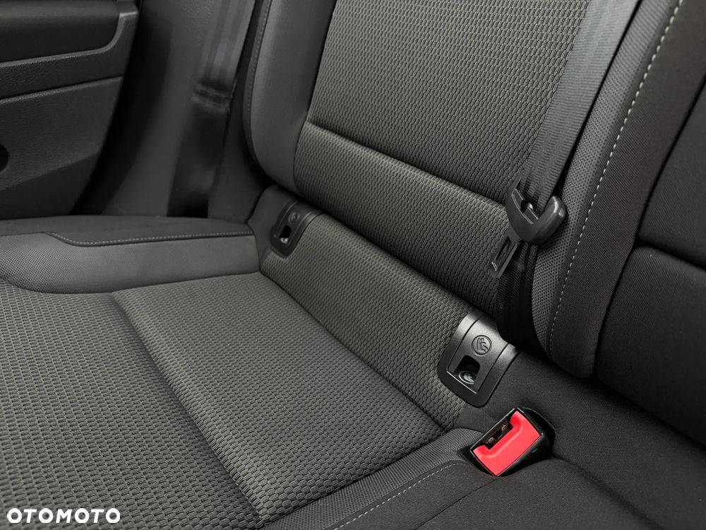 Volkswagen Golf 1.4 TSI BMT Highline - 33