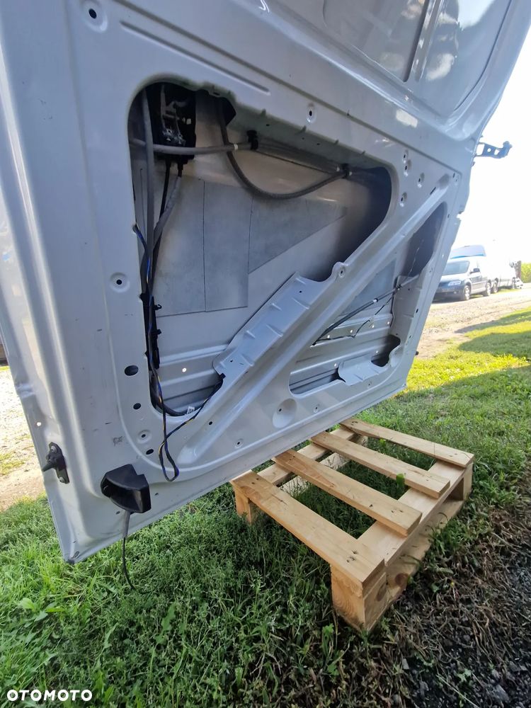 DRZWI BOCZNE MERCEDES SPRINTER 907 910 KOMPLETNE - 12