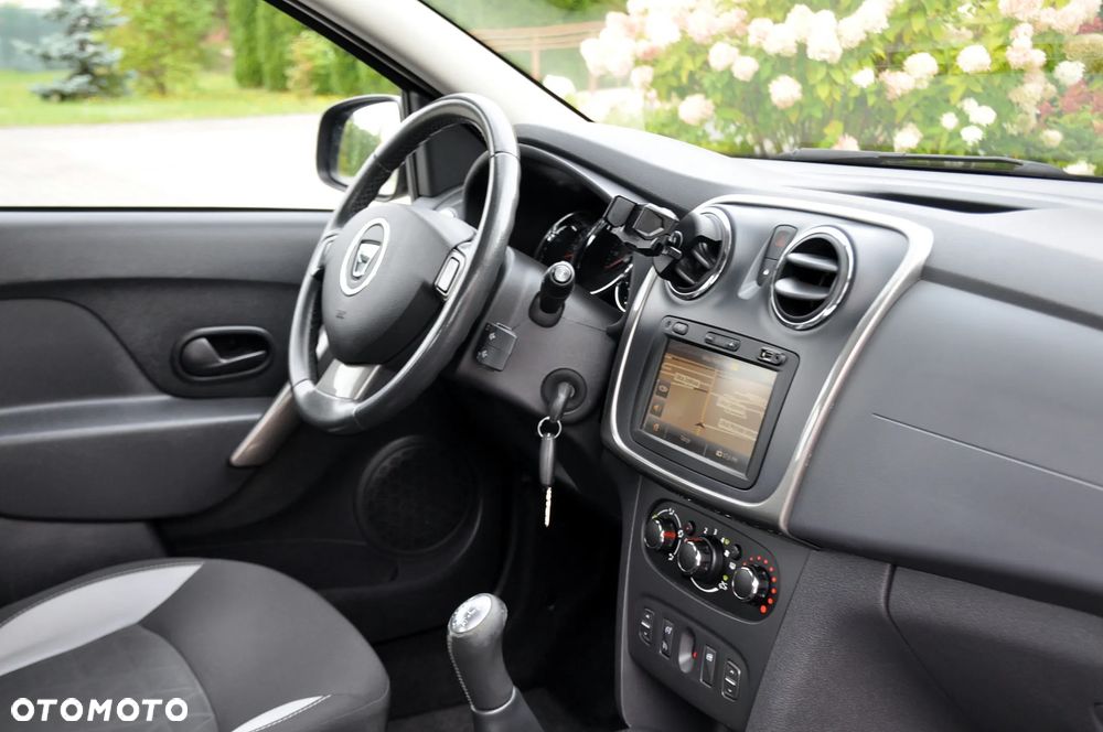 Dacia Sandero Stepway TCe 90 Prestige - 19