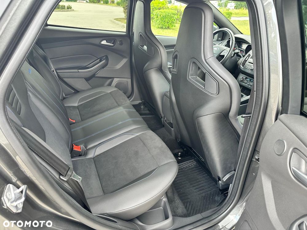 Ford Focus 2.3 EcoBoost RS - 18