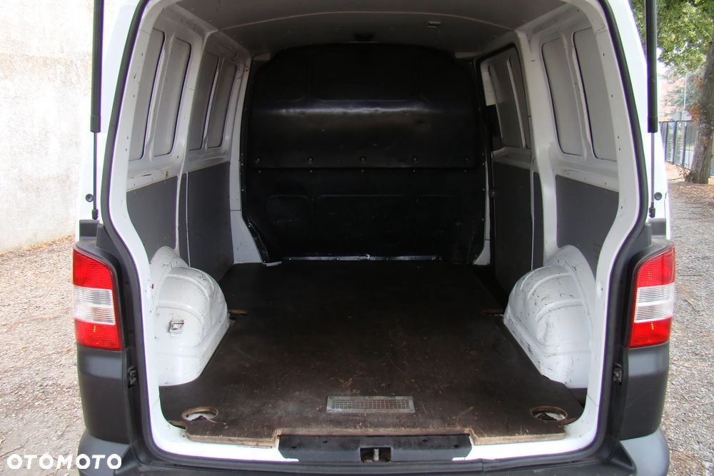 Volkswagen Transporter - 14