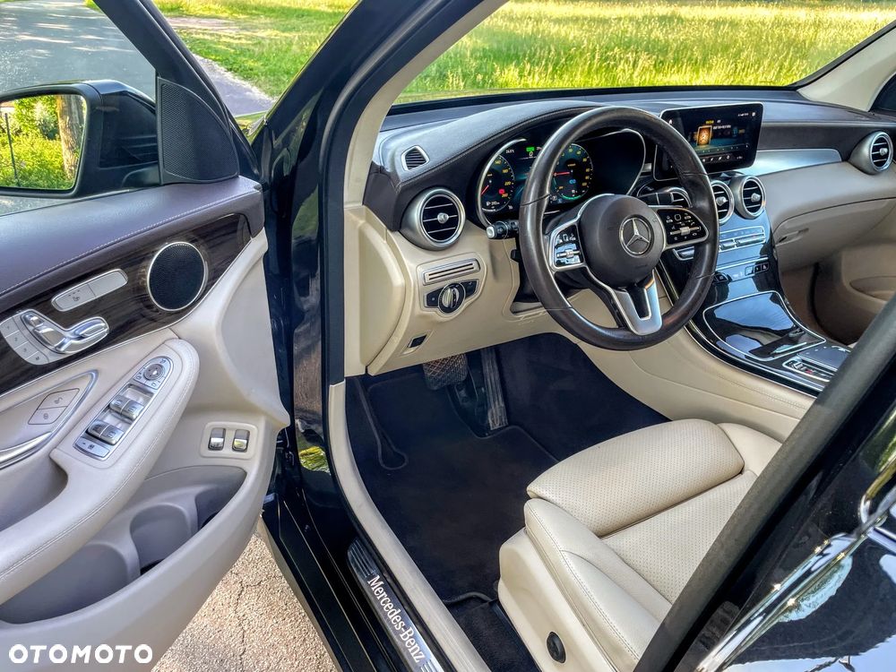Mercedes-Benz GLC - 6